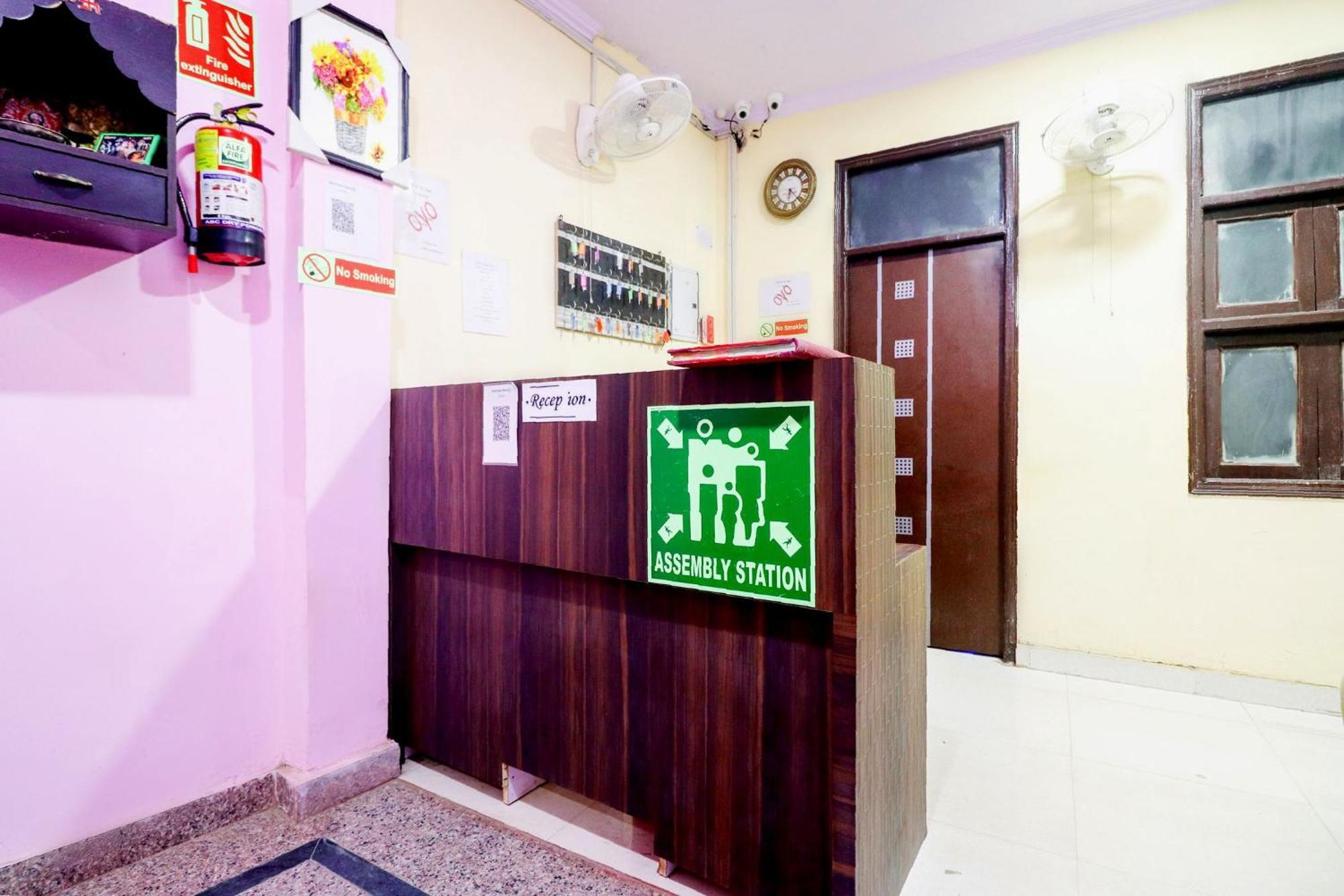Hotel O Sunrise Inn Indirapuram Eksteriør billede